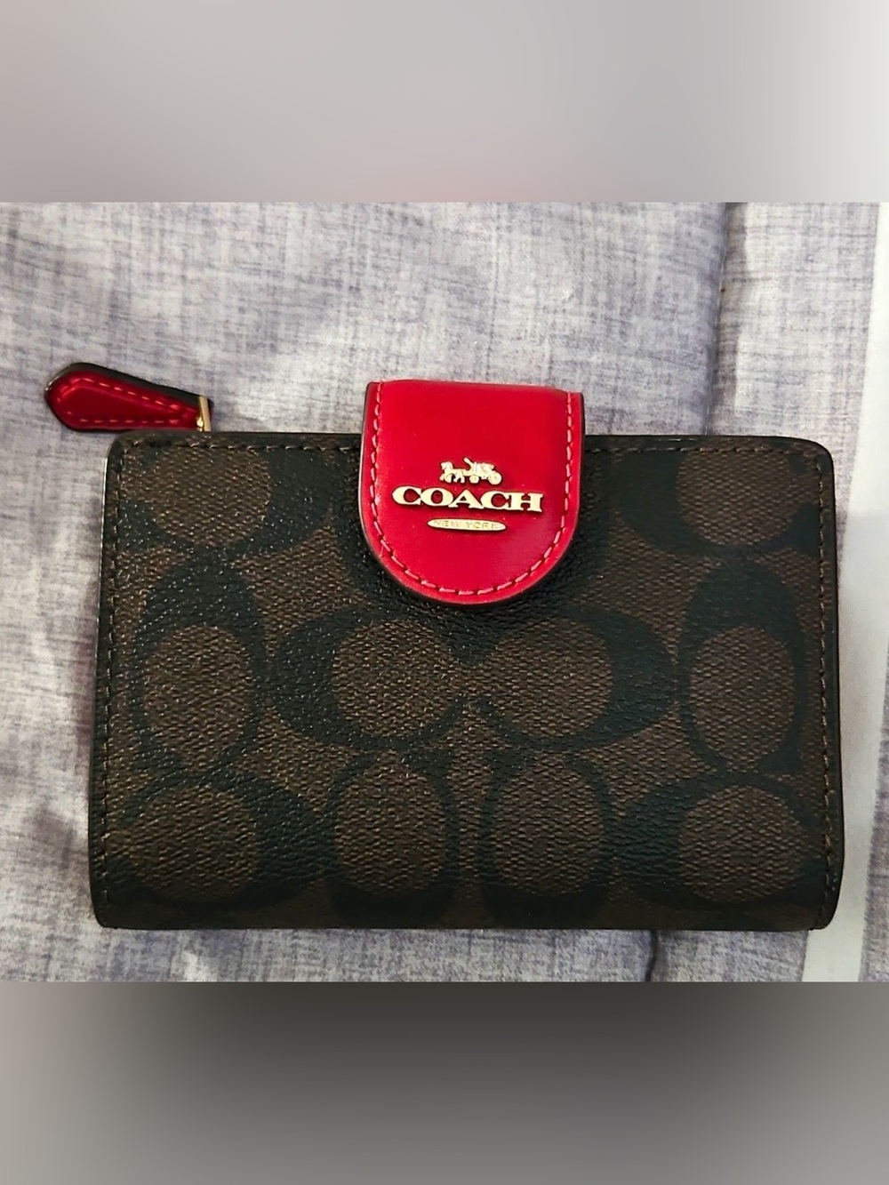 Coach Medium Corner Zip Wallet Brown/1941 Red Like New!